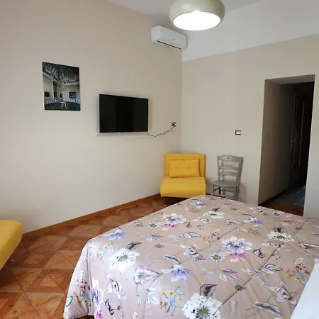 Couette-café & Apartment, A Due Passi Caserte